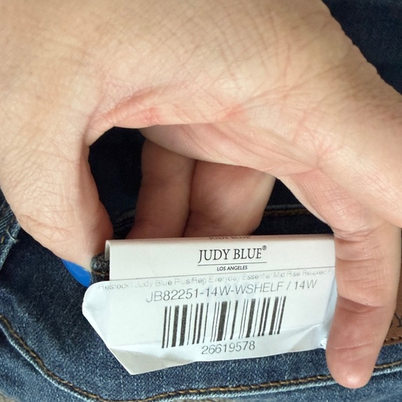 Judy Blue Dark Blue Relaxed Fit Mid Rise Jeans - Picture 4 of 6